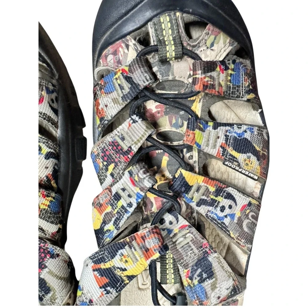 KEEN Newport H2 Water Sandals Multi Color Graphic Print Men Size 10 EU 43 Retro‎